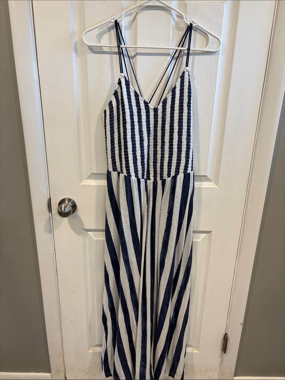 NWOT American Eagle Outfitters Navy and White Striped Maxi Dress Size Large